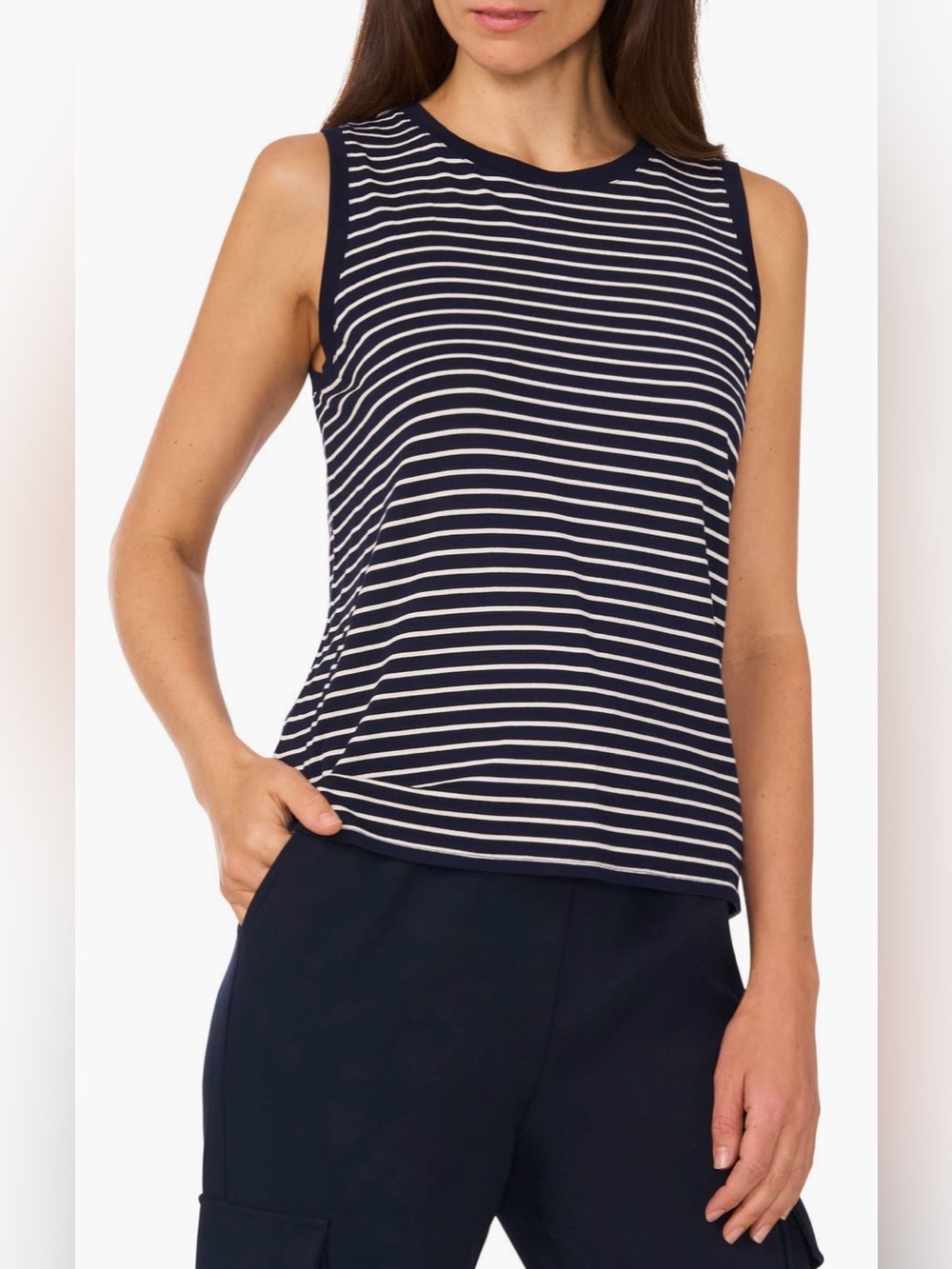 Halogen Back Keyhole Tank
in Classic Navy